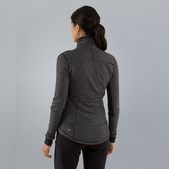 Lululemon Base Runner 1/2 Zip Heathered Herringbone Heathered Black Black Size 6 - Picture 11 of 16